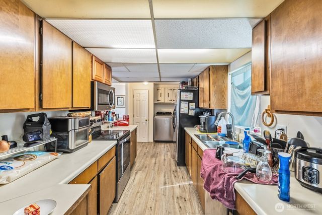 7275 NE Geneva Street, Suquamish, WA 98392