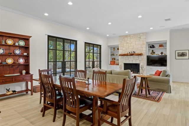 625 Robin Dale CT, Lakeway, TX 78734