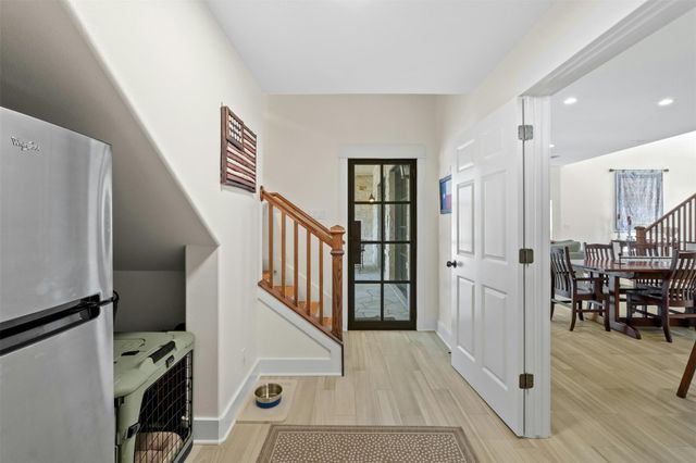 625 Robin Dale CT, Lakeway, TX 78734