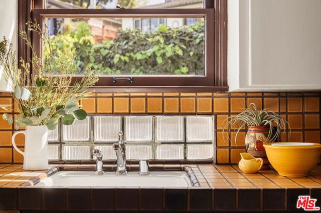 2601 Adelbert Avenue, Silver Lake, CA 90039