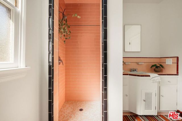 2601 Adelbert Avenue, Silver Lake, CA 90039