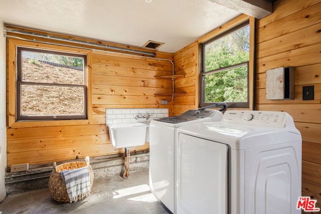 2601 Adelbert Avenue, Silver Lake, CA 90039