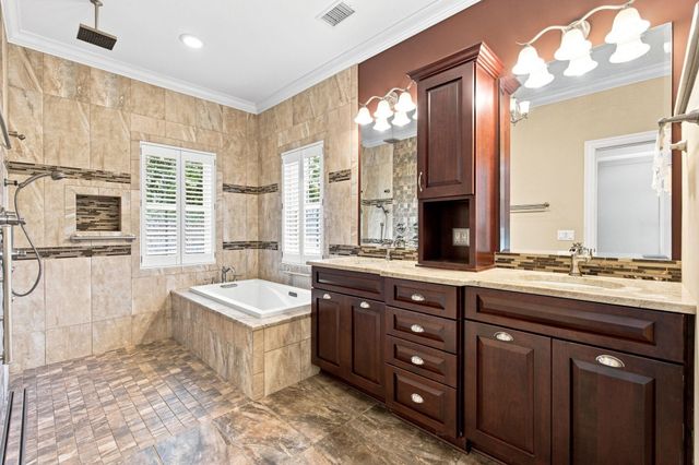 128 Knotty Pine Way, Murrells Inlet, SC 29576