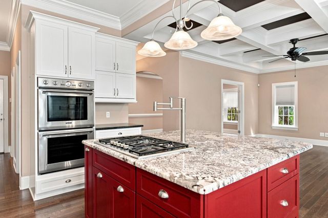 128 Knotty Pine Way, Murrells Inlet, SC 29576