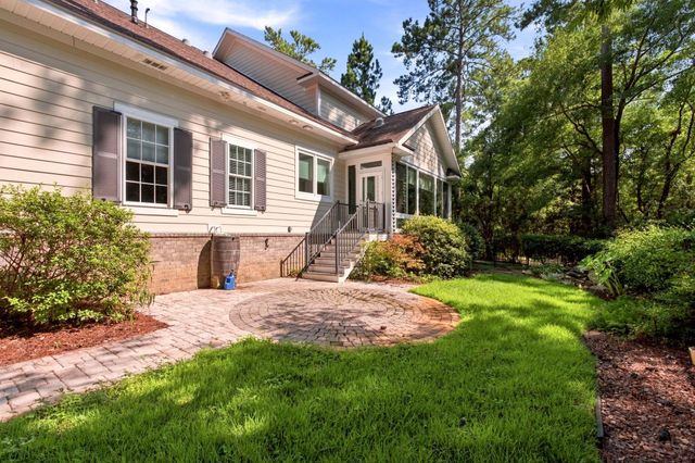 128 Knotty Pine Way, Murrells Inlet, SC 29576