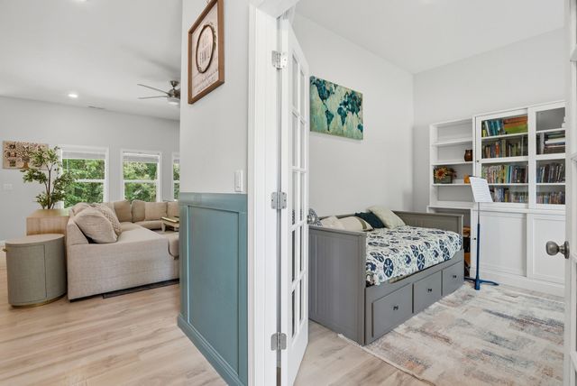2404 BAXLEY DR, Columbia, MO 65201