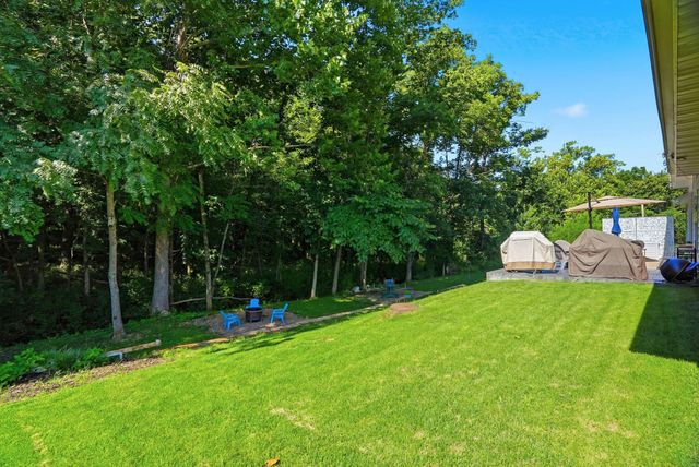 2404 BAXLEY DR, Columbia, MO 65201