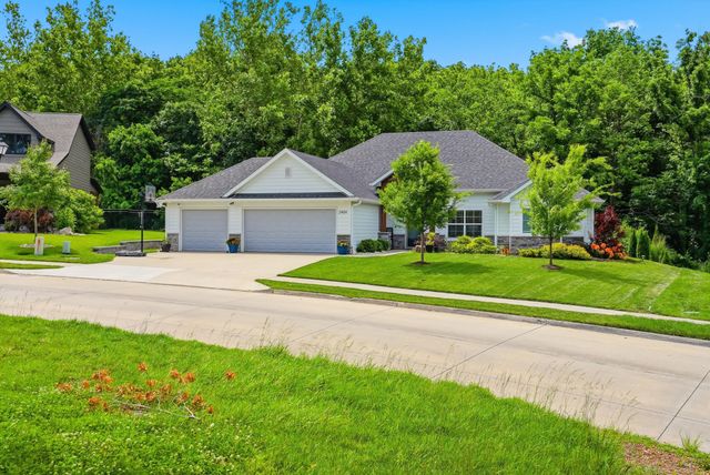 2404 BAXLEY DR, Columbia, MO 65201