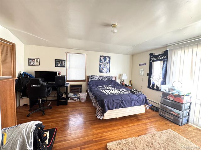 15754 95th Street, Howard Beach, NY 11414