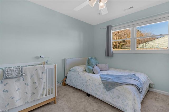 4925 Locke LN, Virginia Beach, VA 23464