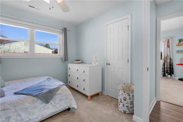 4925 Locke LN, Virginia Beach, VA 23464