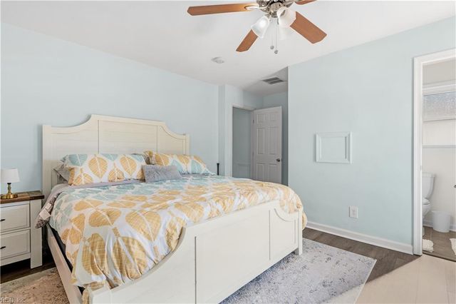 4925 Locke LN, Virginia Beach, VA 23464