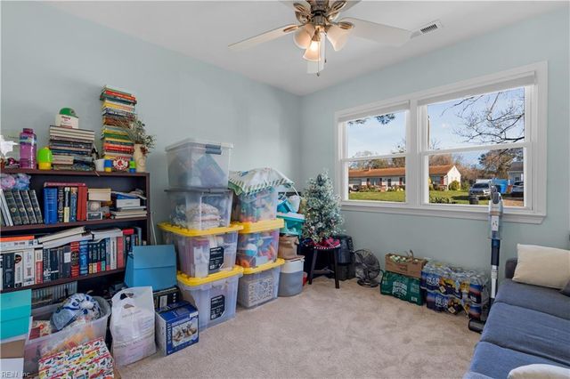 4925 Locke LN, Virginia Beach, VA 23464