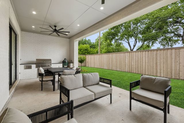10215 Lynford Drive, Dallas, TX 75238