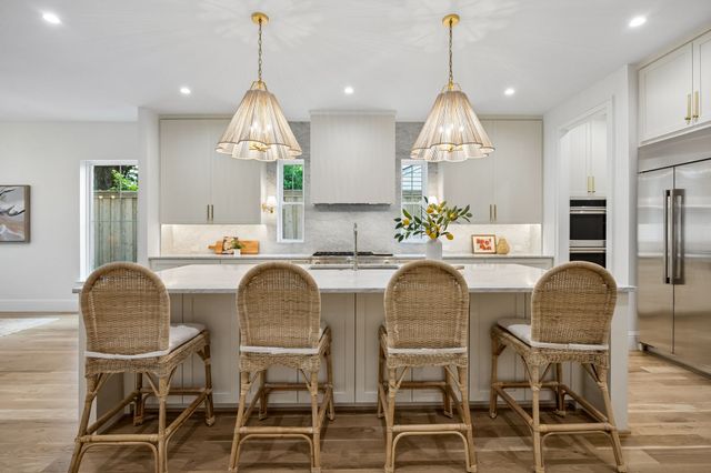 10215 Lynford Drive, Dallas, TX 75238