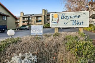 270 SE Barrington Drive #B203, Oak Harbor, WA 98277