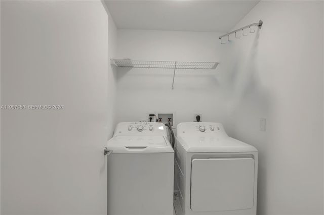 3340 NE 190th St 503, Aventura, FL 33180