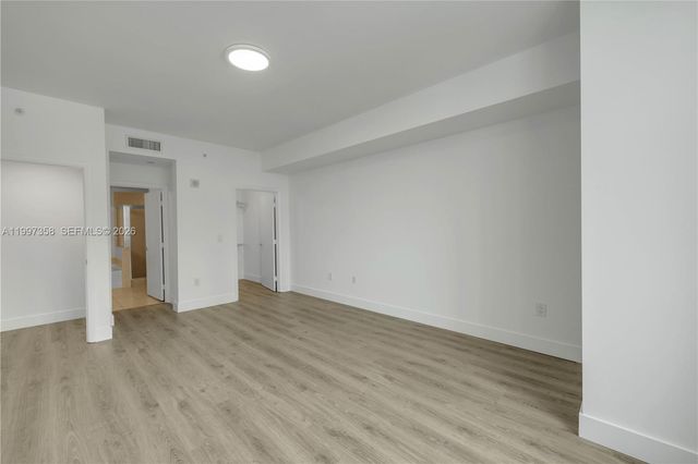 3340 NE 190th St 503, Aventura, FL 33180