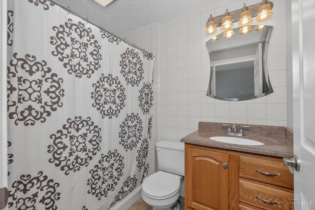 5593 Eden Ridge Drive, Green Twp, OH 45247