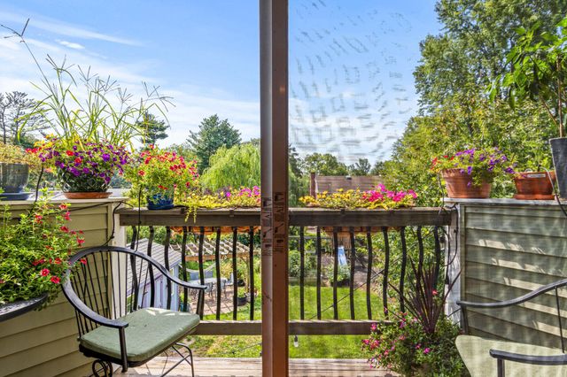 133 SUTTON RD, Ardmore, PA 19003