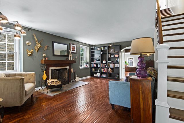 133 SUTTON RD, Ardmore, PA 19003