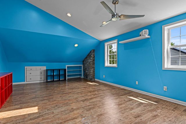 133 SUTTON RD, Ardmore, PA 19003