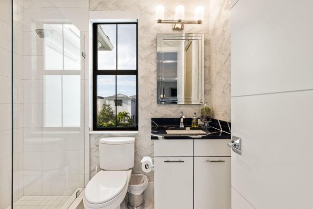 5704 Gauguin Terrace, Palm Beach Gardens, FL 33418