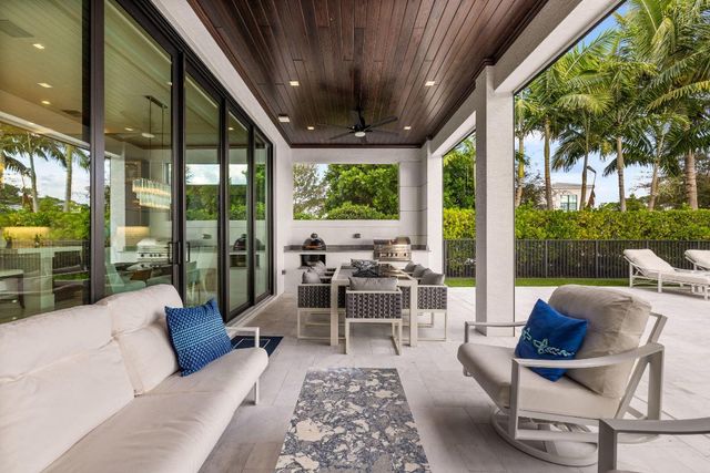 5704 Gauguin Terrace, Palm Beach Gardens, FL 33418