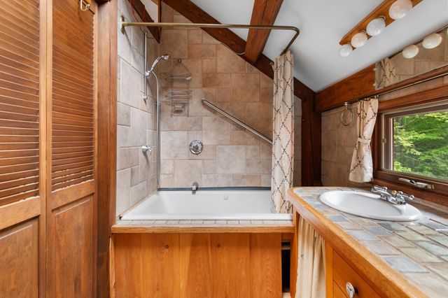 269 Knowles Hill Road, Alexandria, NH 03222