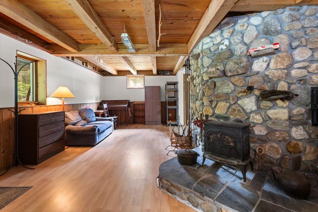 269 Knowles Hill Road, Alexandria, NH 03222