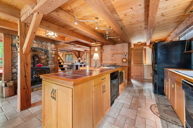 269 Knowles Hill Road, Alexandria, NH 03222