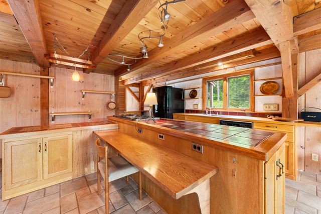 269 Knowles Hill Road, Alexandria, NH 03222