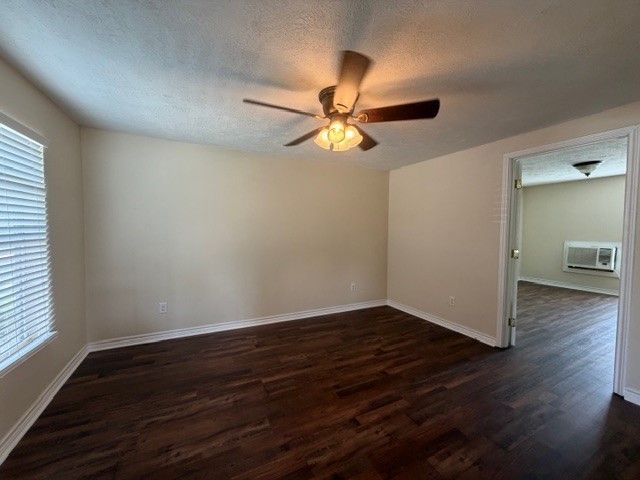 203 A W Randolph Avenue, Bryan, TX 77803