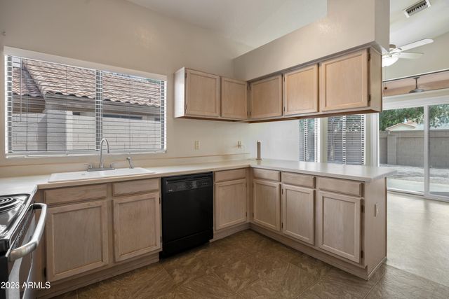 57 E RANCH Road, Tempe, AZ 85284
