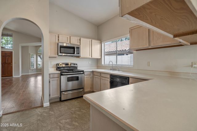 57 E RANCH Road, Tempe, AZ 85284