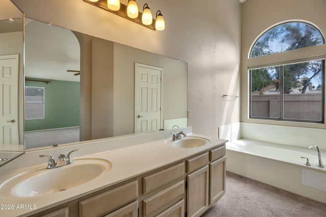 57 E RANCH Road, Tempe, AZ 85284
