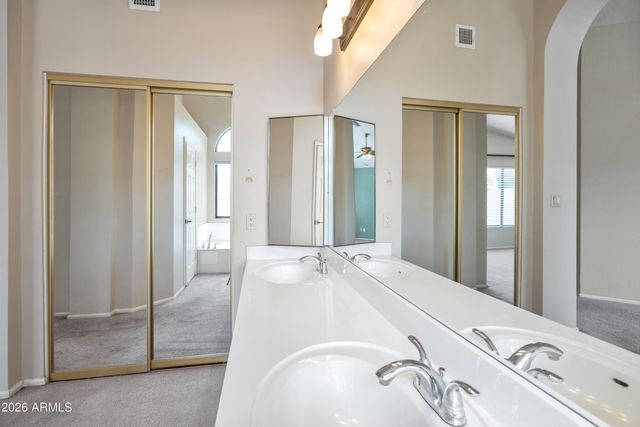 57 E RANCH Road, Tempe, AZ 85284
