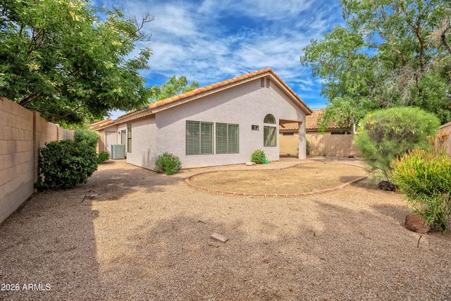 57 E RANCH Road, Tempe, AZ 85284