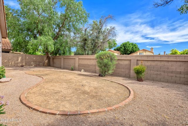 57 E RANCH Road, Tempe, AZ 85284