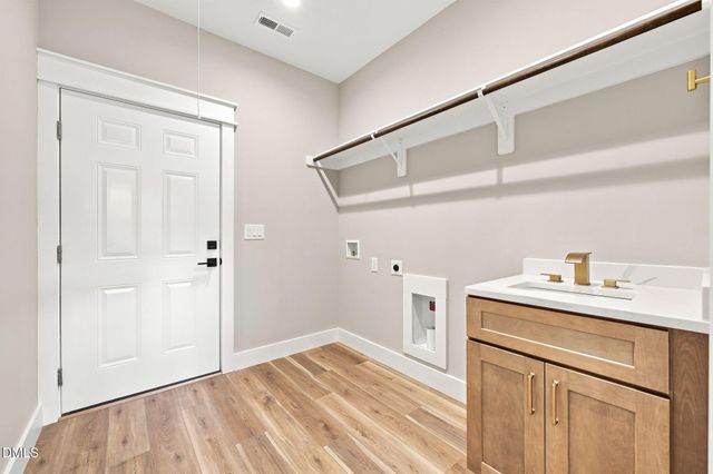 62 Ponchartrain Street, Fuquay Varina, NC 27526
