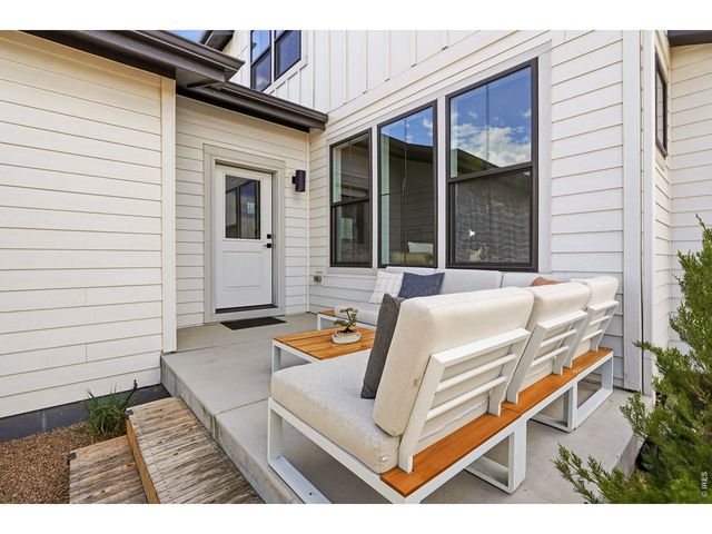 5588 Cottontail Dr, Longmont, CO 80503