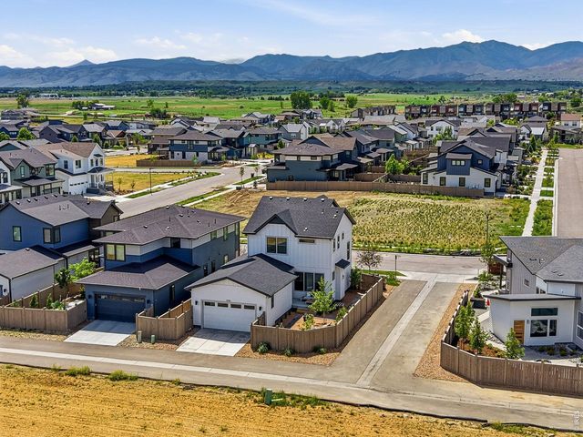 5588 Cottontail Dr, Longmont, CO 80503