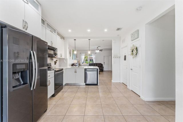 12964 SW 285th Ter, Homestead, FL 33033