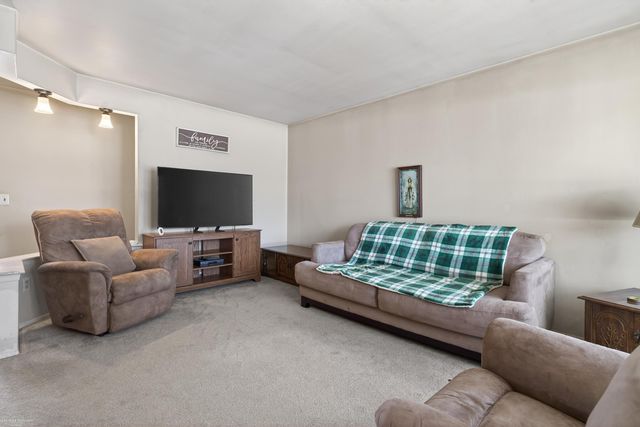 36145 Almont Drive, Sterling Heights, MI 48310