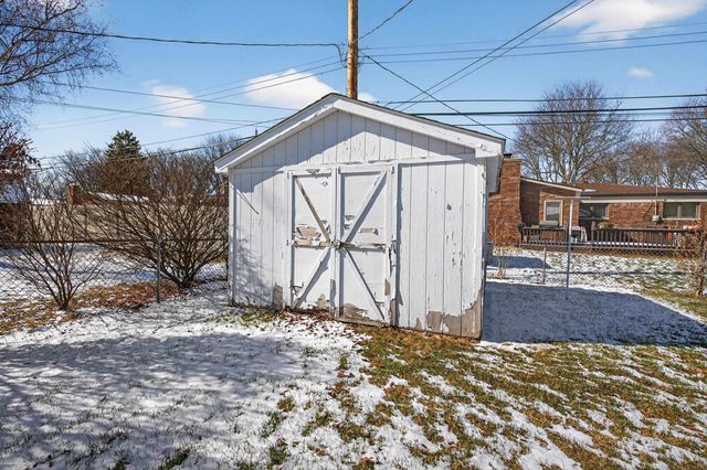 36145 Almont Drive, Sterling Heights, MI 48310