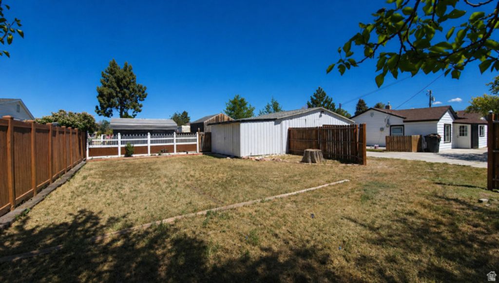 Image 13 of property listing at 54 S HALE ST, Grantsville, UT 84029