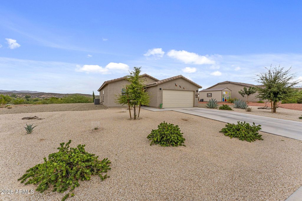 615 Ringtail Road, Wickenburg, AZ 85390 — photo 2