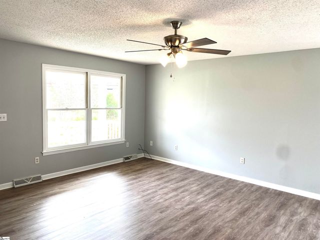 426 Anderson Ridge Road, Greer, SC 29651