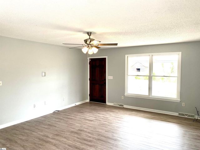 426 Anderson Ridge Road, Greer, SC 29651