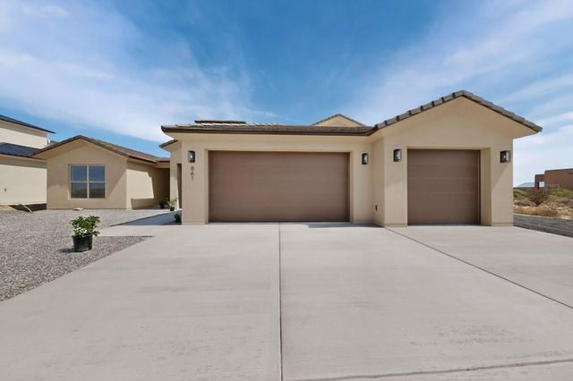 861 11th Avenue SE, Rio Rancho, NM 87124